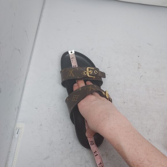 Louis Vuitton Brown Buckle Bom Dia Monogram Flat Slide Sandal - Picture 12 of 13